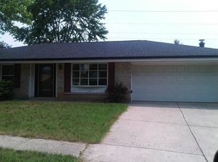 2233 Robinhood Dr, Miamisburg, OH 45342