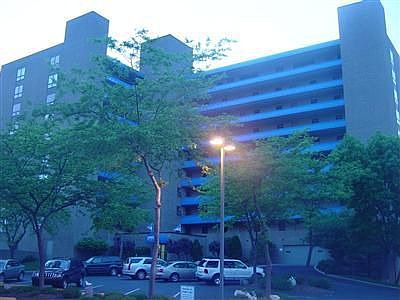 Dunescape condos front on Lake Michigan & come with an indoor pool & spa!