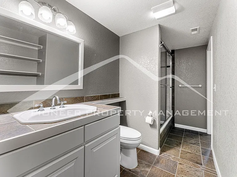 2295 Vineyard Pl — Photo 24