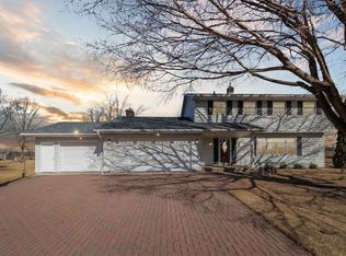 4704 Holm Rd, Oregon, WI 53575