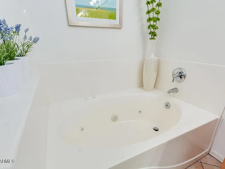 2037 W Periwinkle Way — Photo 25