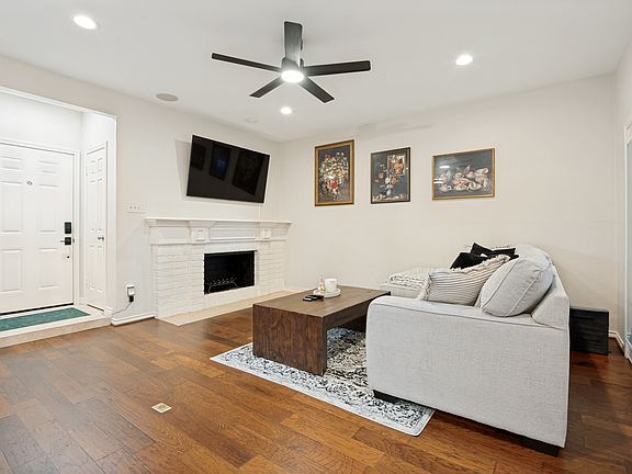 2nd image of 4050 Frankford Rd APT 1004