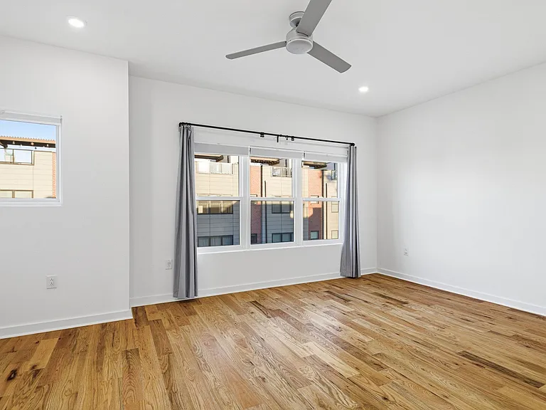 7013 Pipers Glen Way — Photo 20