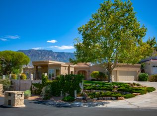 6524 Lowell St NE, Albuquerque, NM 87111