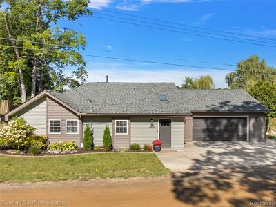 2679 Lakeview Dr, Ortonville, MI, 48462