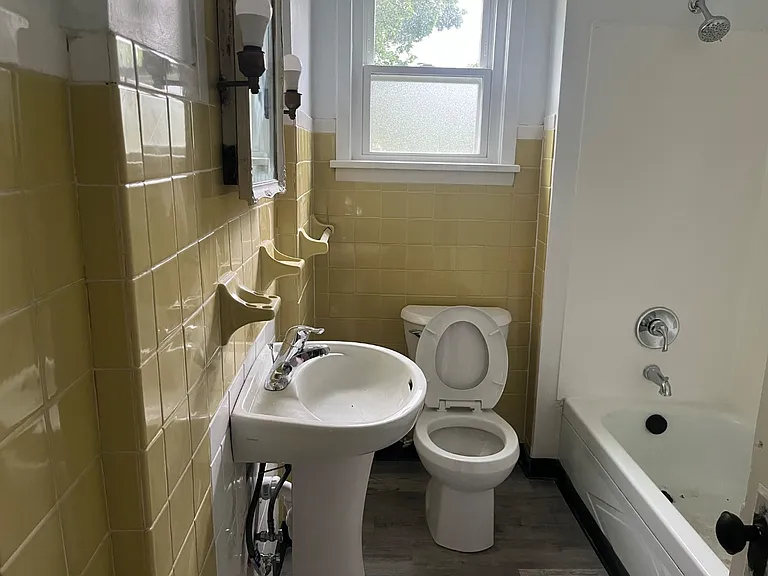 Unit Photo