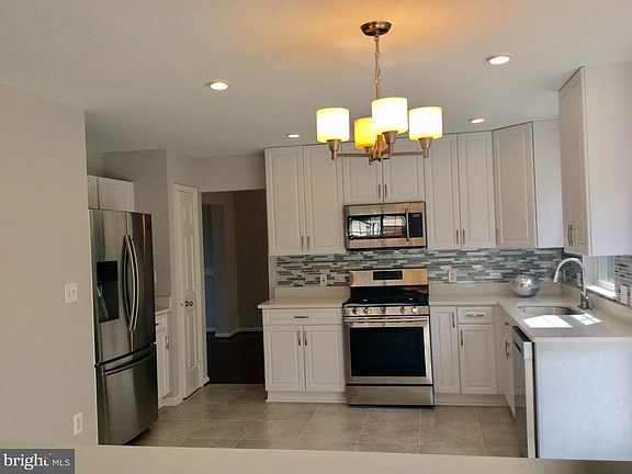 3rd image of 21305 Village Green Cir