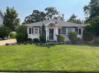 2365 Willoughby Ave, Seaford, NY 11783