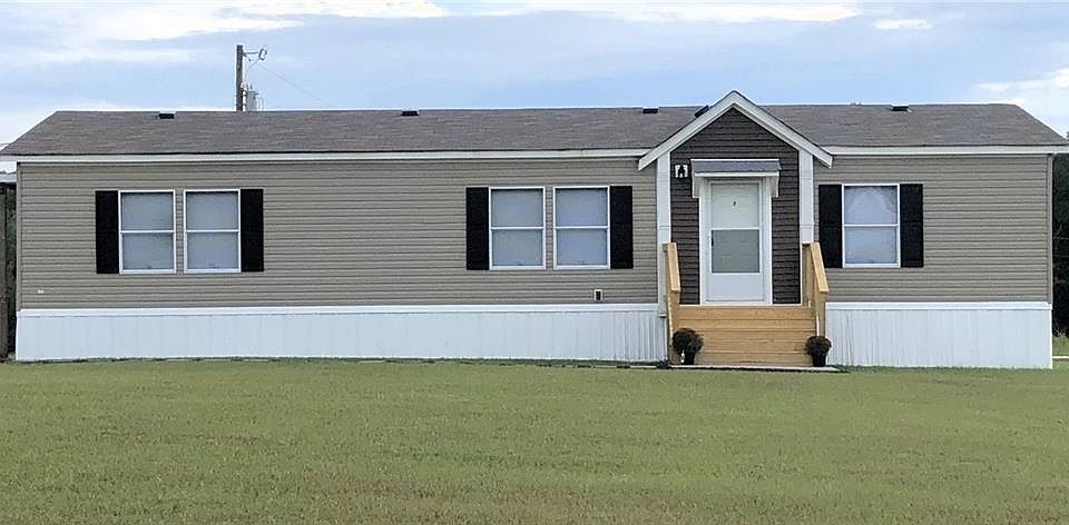1st image of 21028 Luna Ln