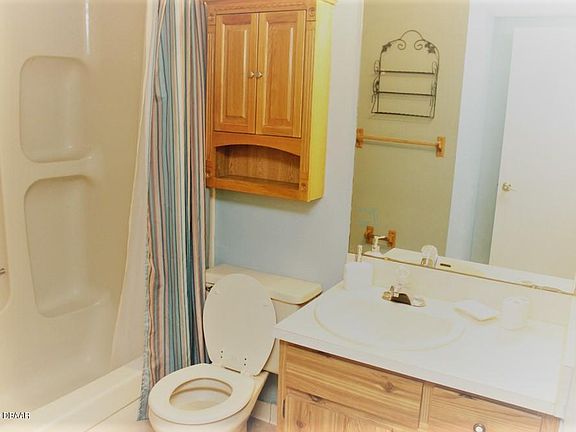 5th image of 1607 Spring Garden Ct
