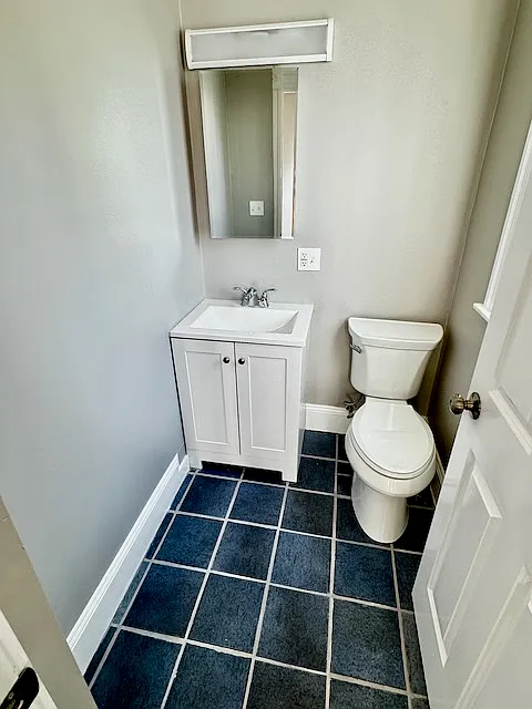 4 bed, 1.5 bath, 1200 sqft, $3,100 — Photo 4