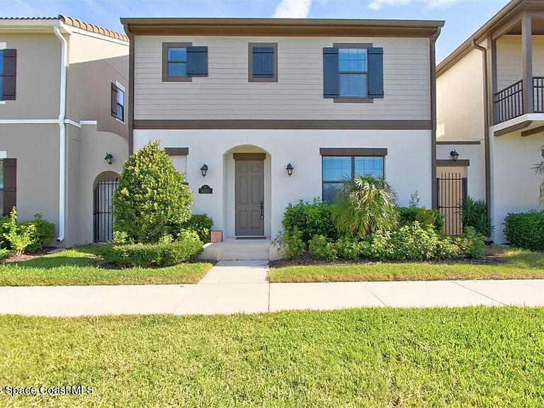 8810 Napolo Dr — Photo 1
