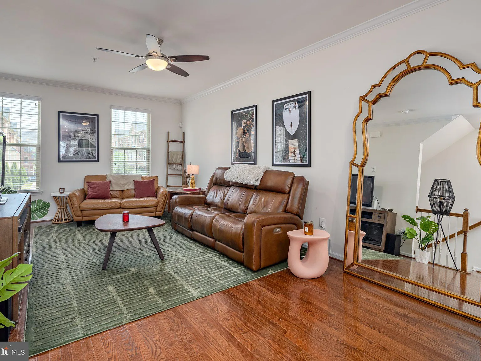 2 bed, 2.5 bath, 1568 sqft, $2,700 — Photo 1