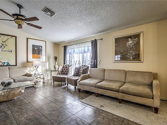 4th image of 712 Cragin Park Dr
