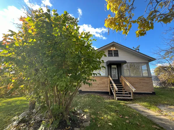 14769 Telegraph Rd, Flatrock, MI 48134