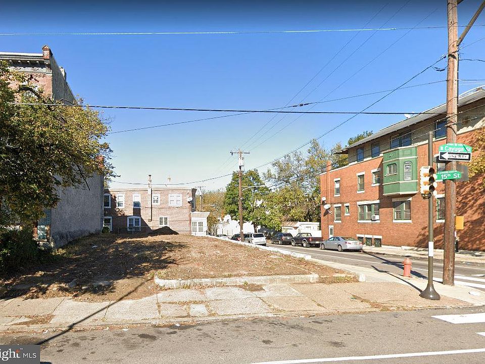 2nd image of 1501-03 W Cayuga St #5