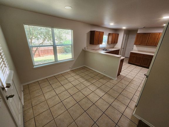 5th image of 13142 Willowthorn Ln