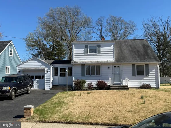 9 Krueger Ln, Hamilton, NJ 08620