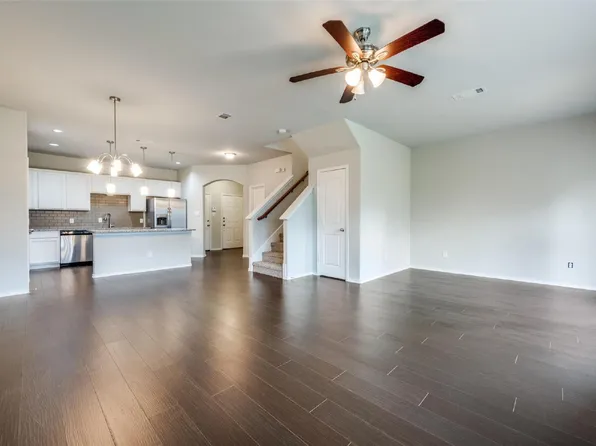 5007 Sanger Circle Dr, Sanger, TX 76266
