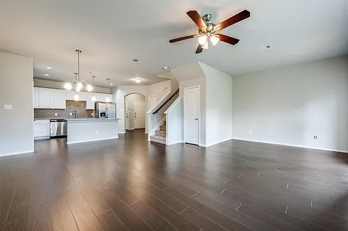 5007 Sanger Circle Dr Photo 1