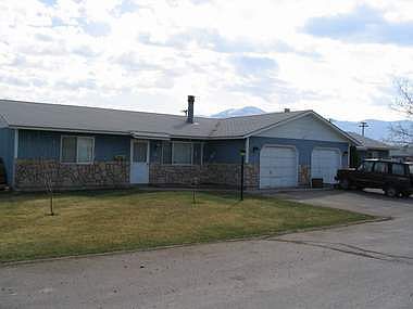 2nd image of 2205-2224 Central Pl #2213A