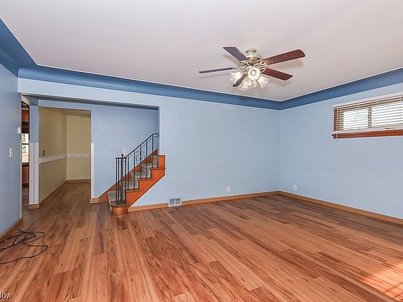 2nd image of 24440 Effingham Blvd