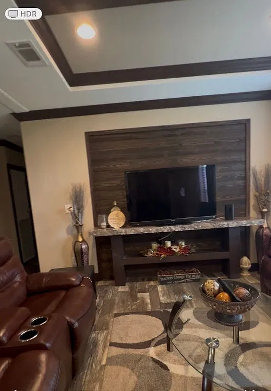 3 bed, 2.0 bath, 1426 sqft, $1,750 — Photo 4
