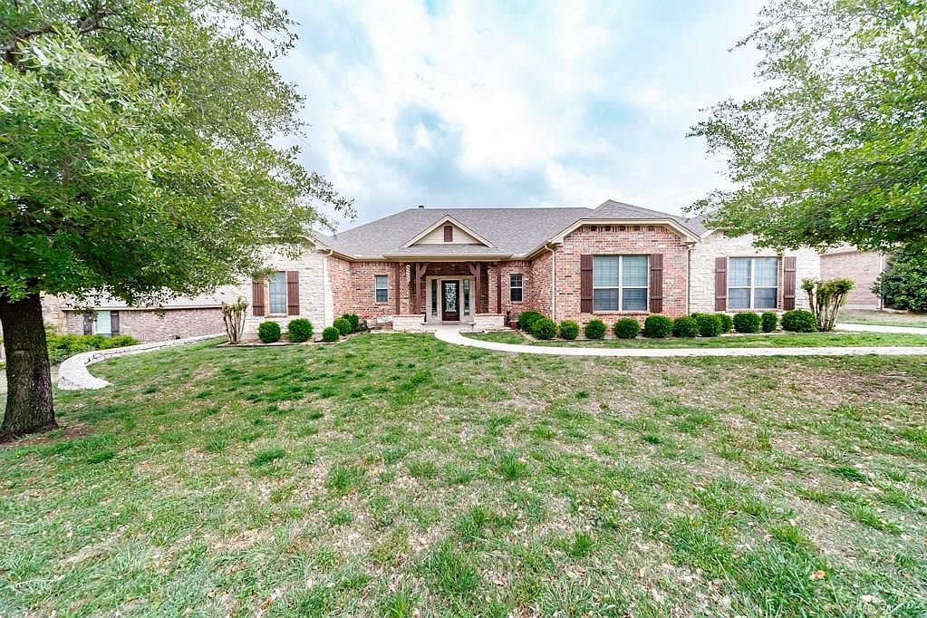 212 William Allen Ln, Decatur, TX 76234 | Zillow