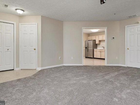3rd image of 50 Ironstone Ct APT J