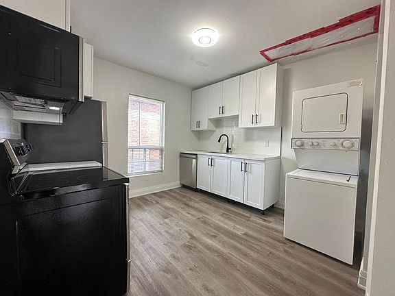 3rd image of 430 King St W #2