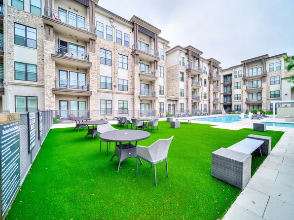 2700 Old Denton Rd Unit 3352, Carrollton, TX 75007
