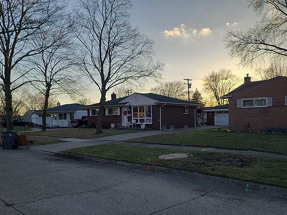 4th image of 35845 Larchwood St
