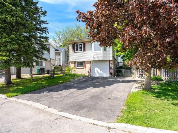 171 Herron Pl, Waterloo, ON N2T 1H2