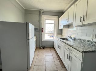 379 Fairmount Ave #3, Newark, NJ 07103