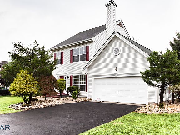 5th image of 558 Buckingham Dr