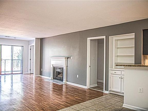 3rd image of 4108 Pine Heights Dr NE