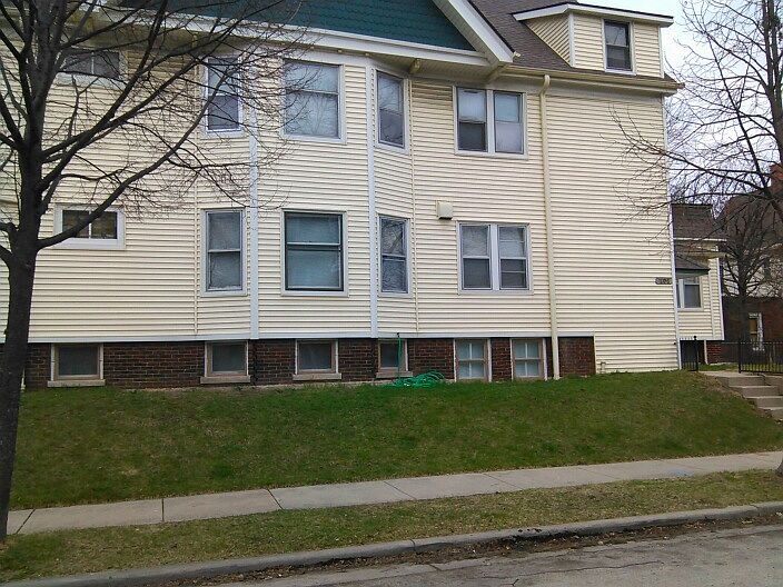 1st image of 1106 E Clarke St