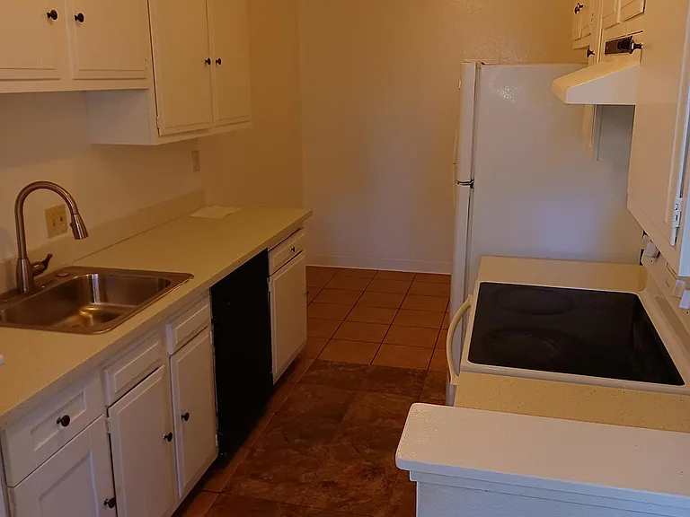 922 Beach Park Blvd #30 — Photo 8