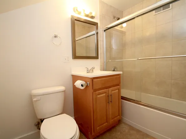 Three Hubbard Rd LLC, 3 Hubbard Rd APT 33, Wilton, CT 06897