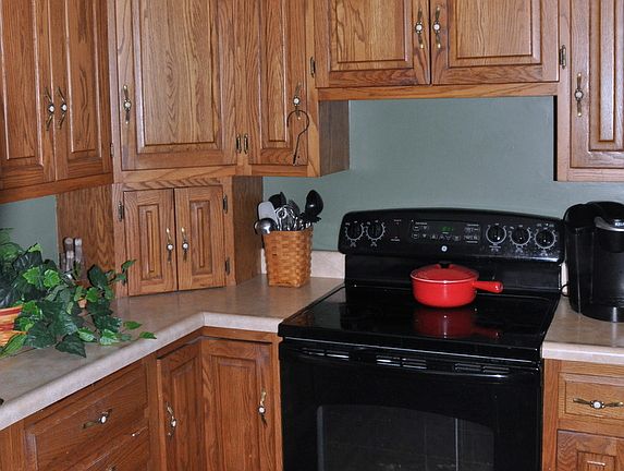 Hilty Custom Cabinets