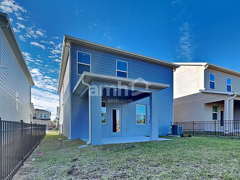 1040 Grafton Ridge Dr — Photo 32
