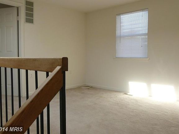 3rd image of 4372 Pembrook Village Dr #77
