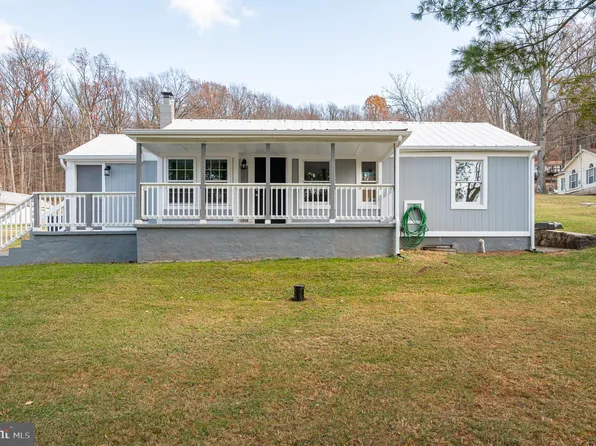 962 Hostler Rd, Harpers Ferry, WV 25425