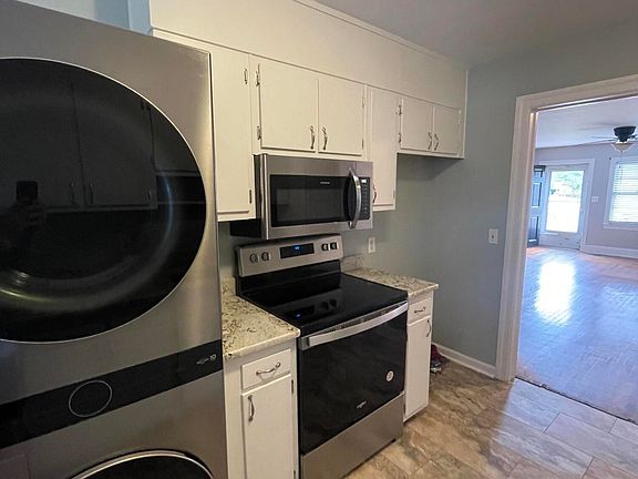 3rd image of 115 Stancill Dr #B