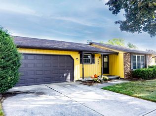 906 Pawn Dr, Green Bay, WI 54313