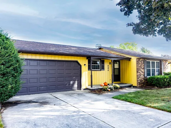 906 Pawn Dr, Green Bay, WI 54313