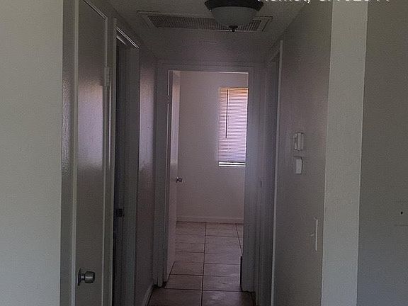 3rd image of 157 N Columbia St #5