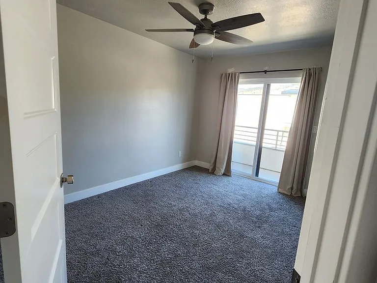 287 W 1425 N #3 — Photo 32