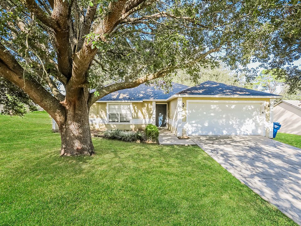 1st image of 833 Arbor Hill Cir