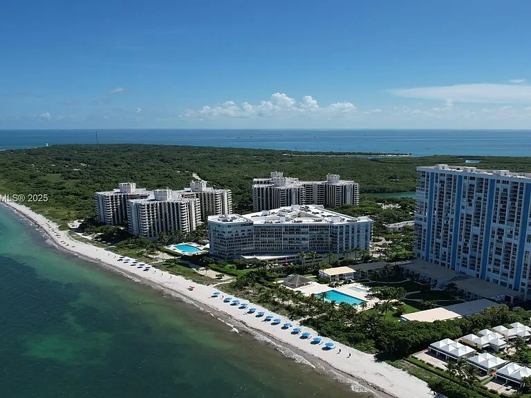 881 Ocean Dr #24C — Photo 1